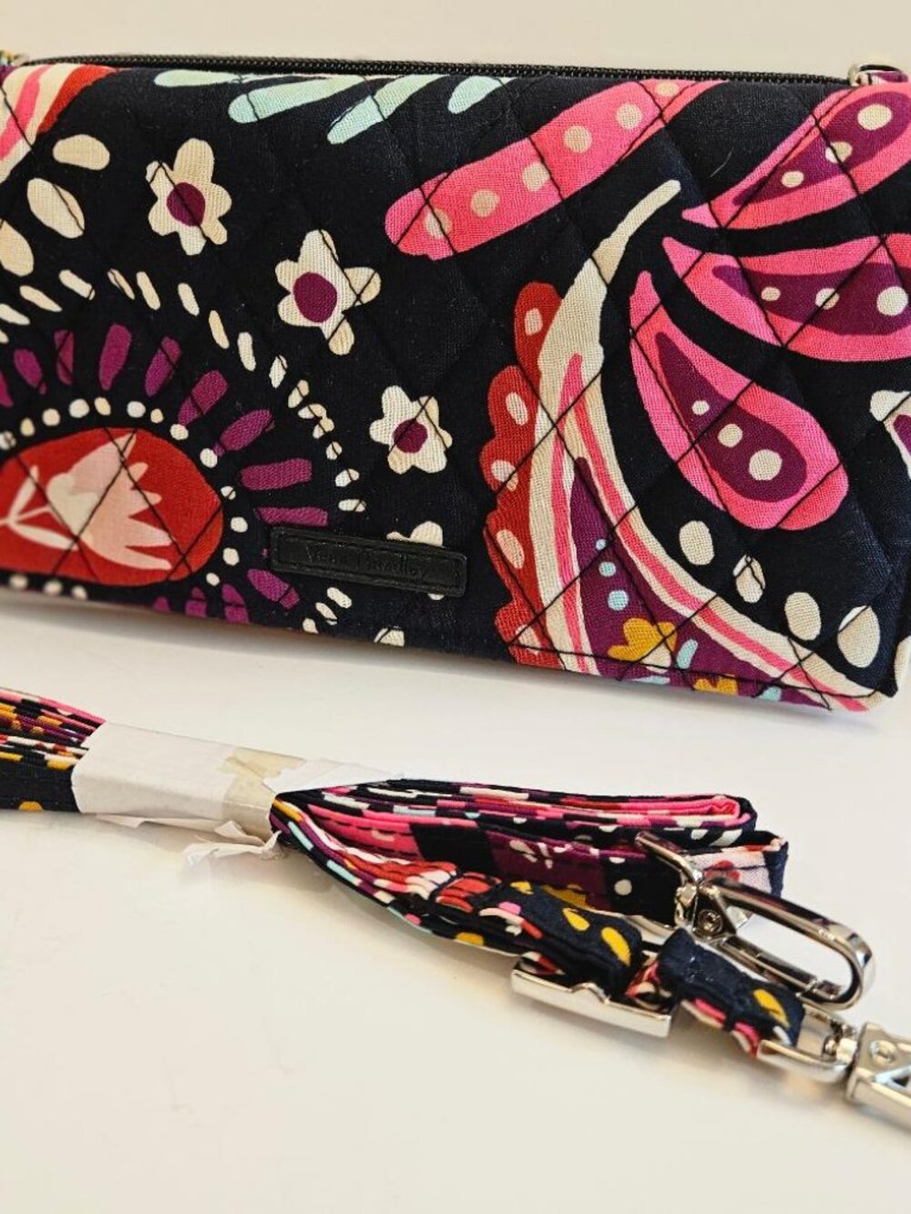 Vera Bradley RFID 3-in-1 crossbody wallet, quilted cotton paisley pattern 8x4